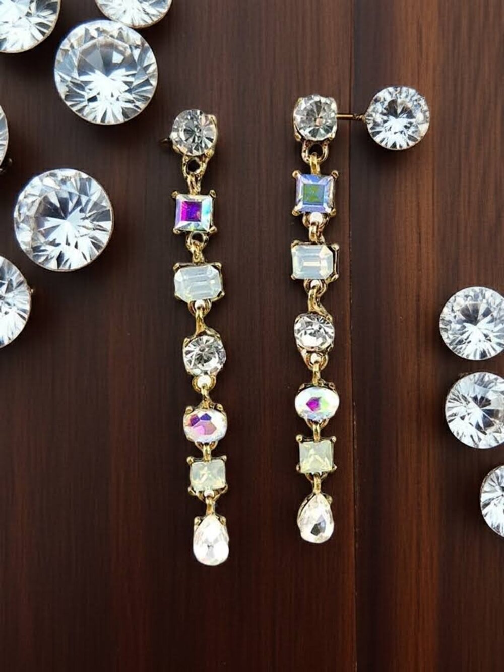NWOT  Gorgeous Clear and AB Dangle Earrings